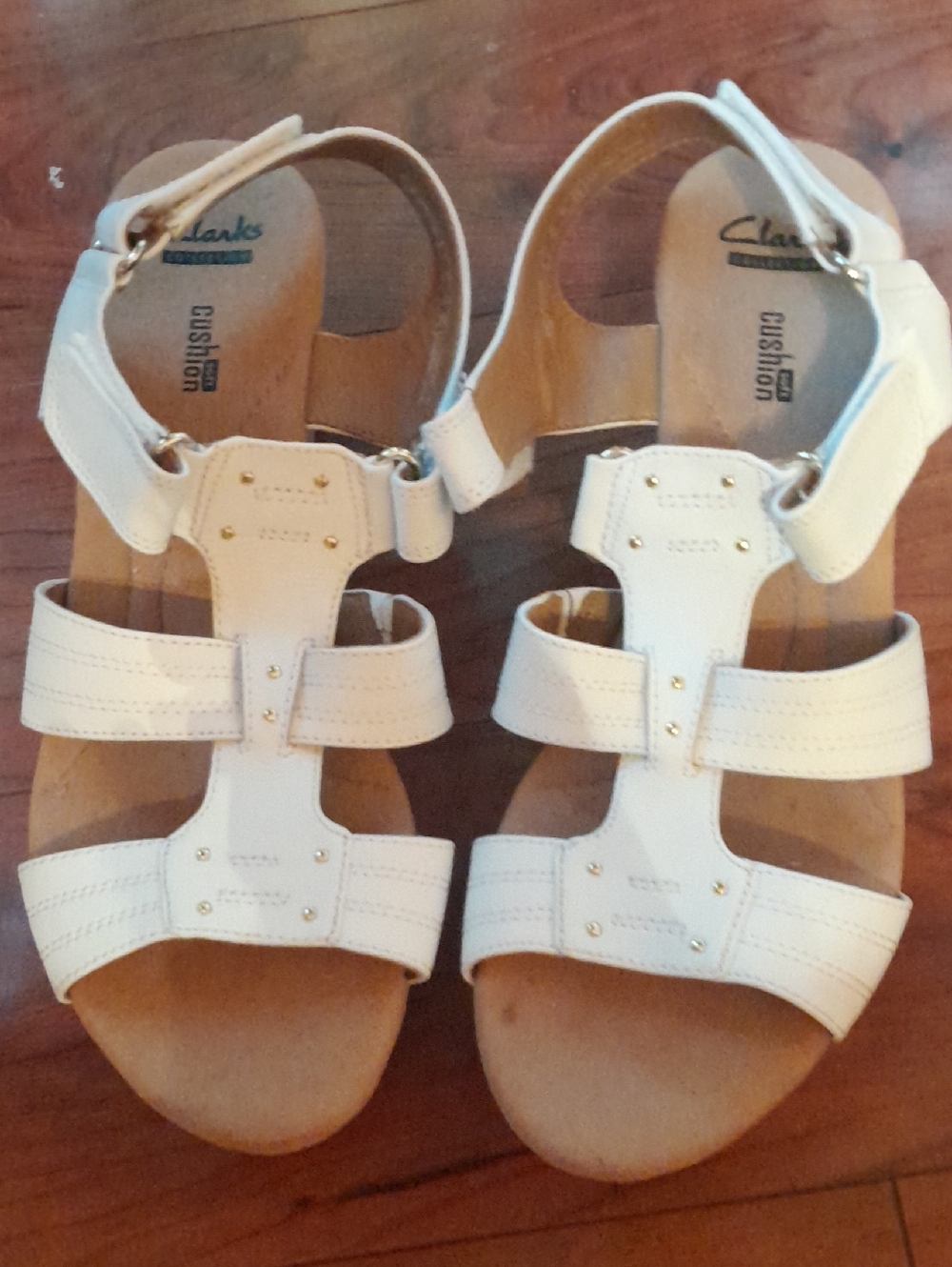 Clarks White Strappy Wedge Sandals Sz 9.5